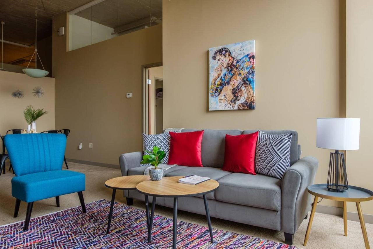 Frontdesk Waterfront Apts Downtown Cleveland Lejlighed Eksteriør billede